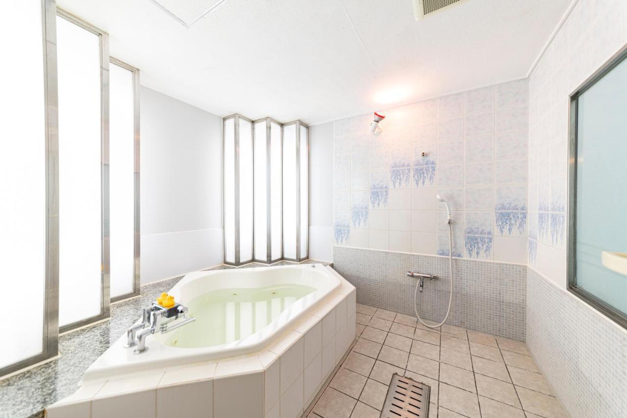 Hotel Chapel Sweet (Adults Only) Кобе Екстер'єр фото